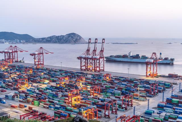 什么是集装箱船埠？集装箱船埠的界说、职能和组成