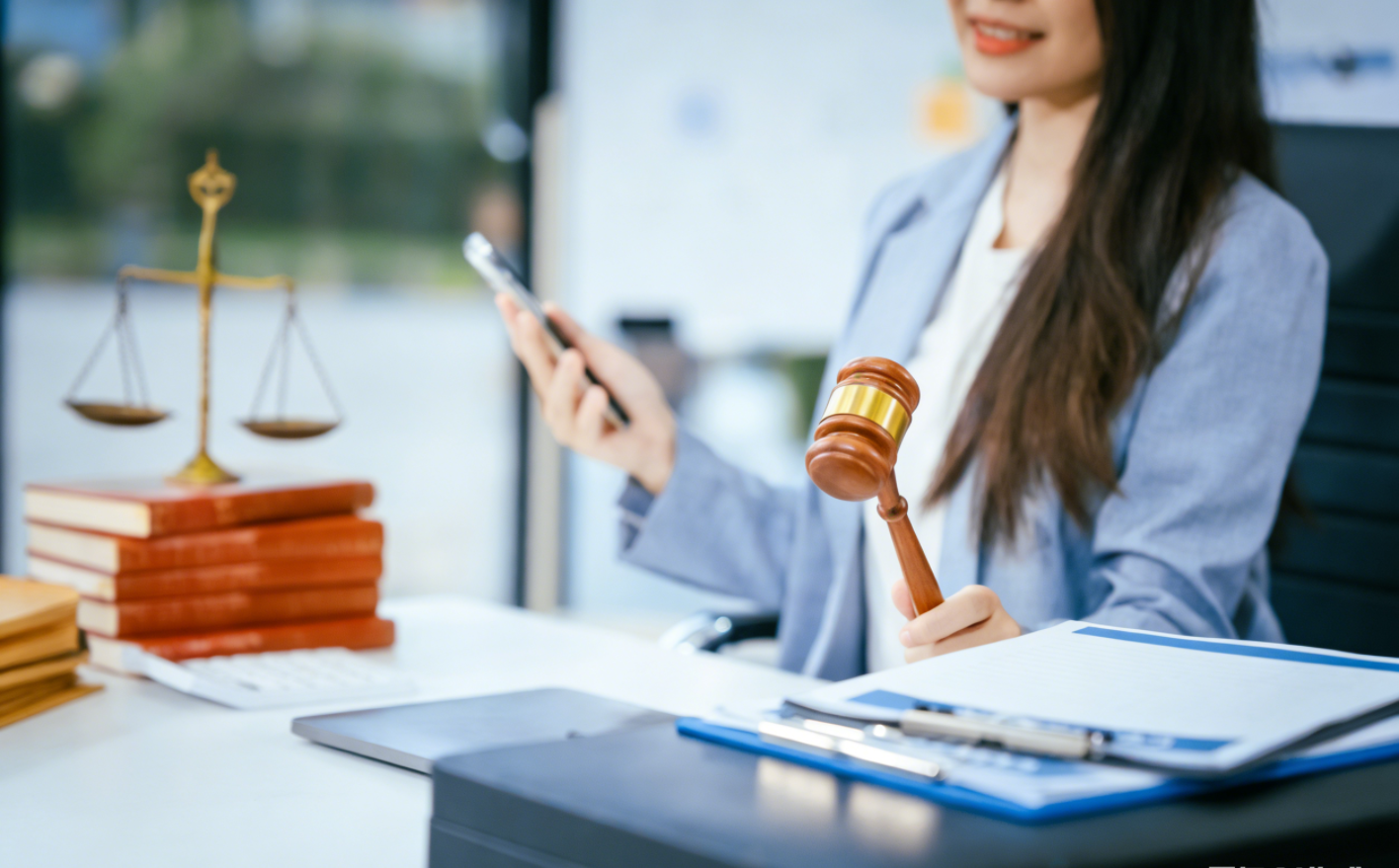 海运货物受损，船公司、货代与保险公司，谁该赔？